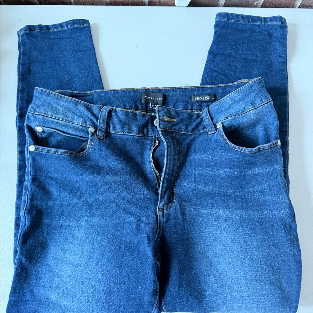 Tahari High Rise Dark Blue Jeans